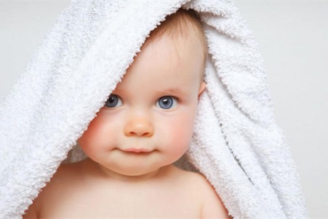 母乳喂养多久最好 母乳到2岁的绍兴捐卵宝宝智商高吗